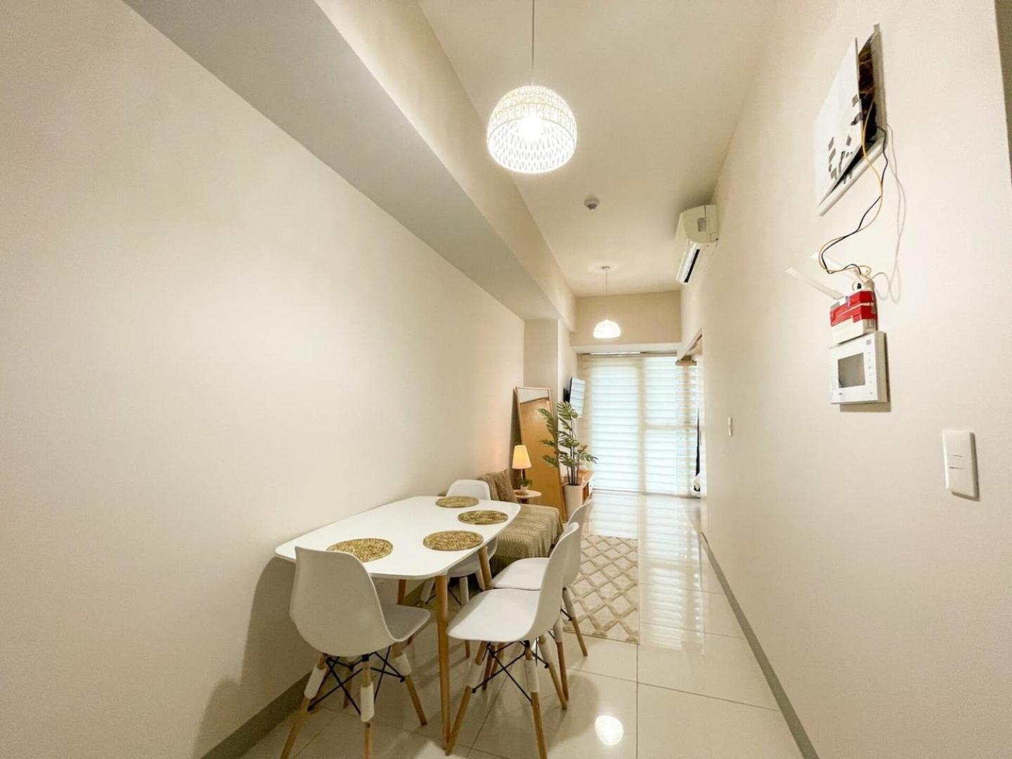 Elegant Bgc Across Mitsukoshi Mall #upt27p Bahay bakasyunan